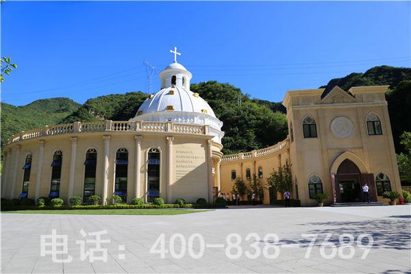 北京九公山长城纪念林墓地最低价53680元 而且是双穴碑！
